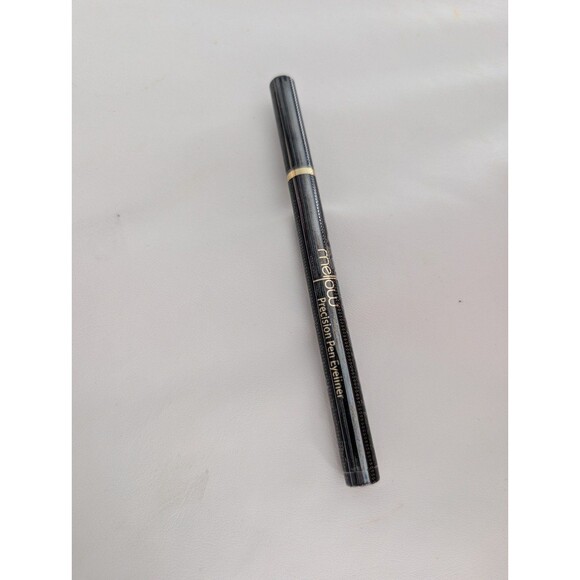 Mellow Liquid Precision Eyeliner - Picture 2 of 4